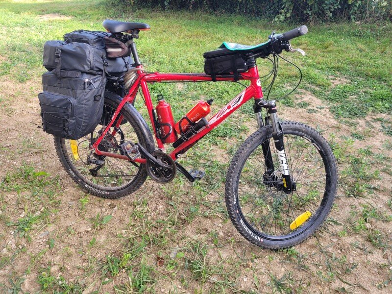 Velos randonnée équipés image