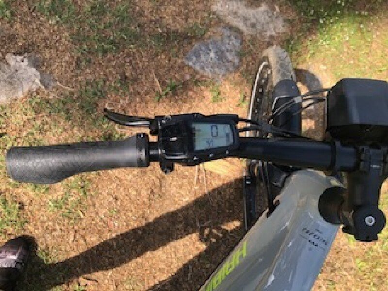 VTC électrique quasi neuf image