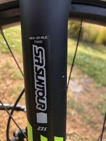 VTC électrique quasi neuf image