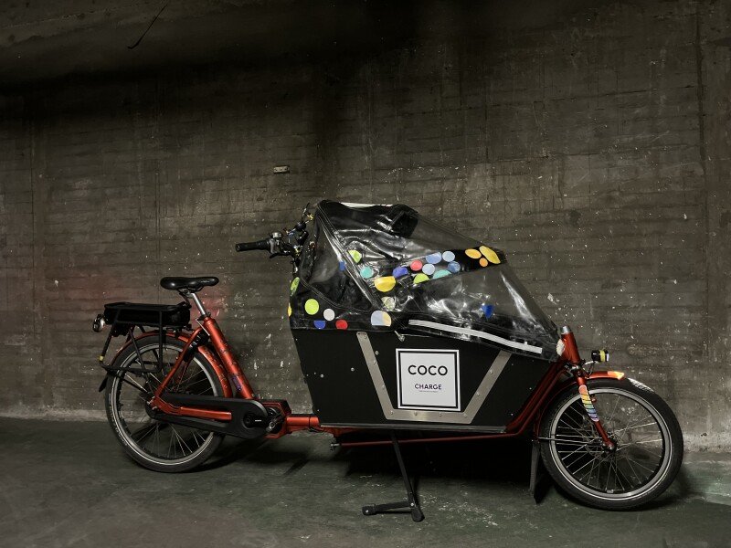 BAKFIETS Electric Cargo Bike Classic promotion location velo cargo electrique image