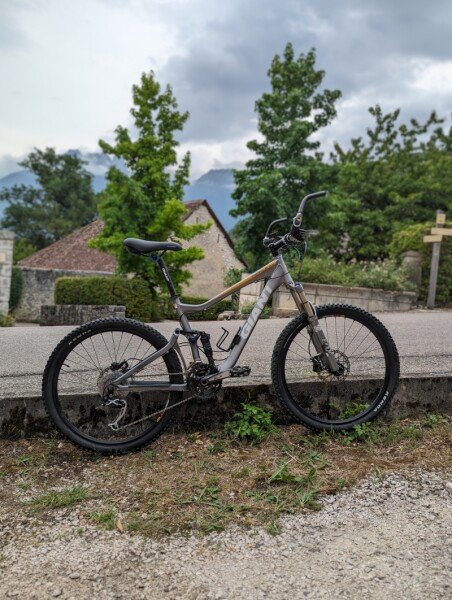 Location vélo Duingt / Annecy | VTT Giant image