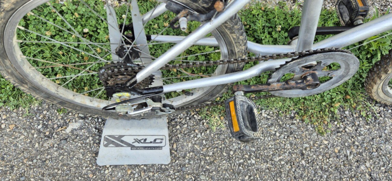 VTT loisirs mixte 20 pouces tricolore image