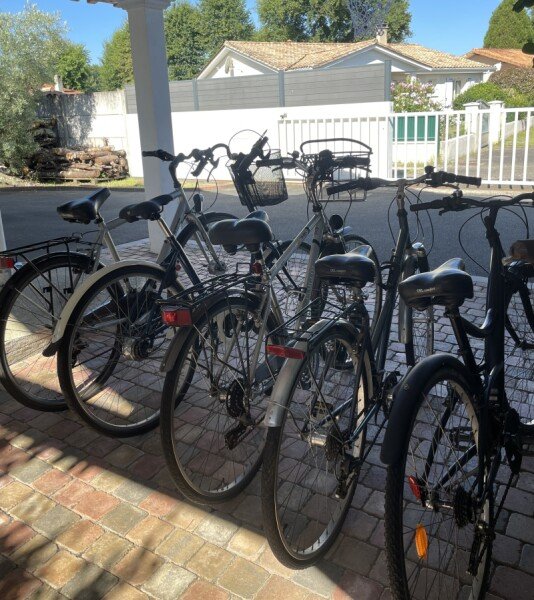 Location vélos de tout types et pour tout âges image