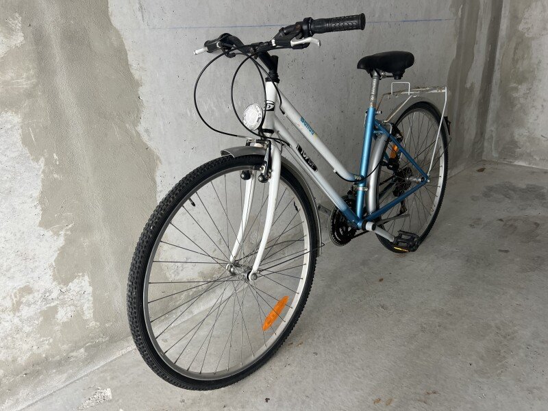 Vélo de ville image