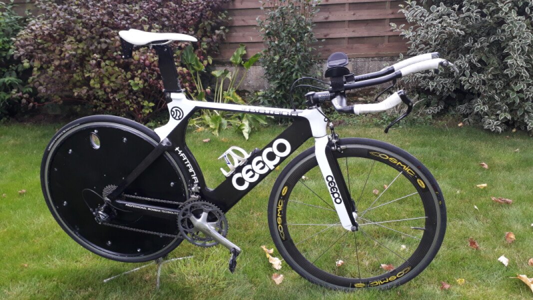 Loue vélo de triathlon image