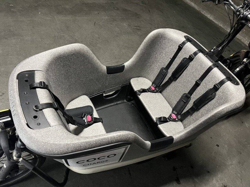 Location Vélo cargo électrique Paris Gazelle MAKKI pour tournage film ou transport adultes image