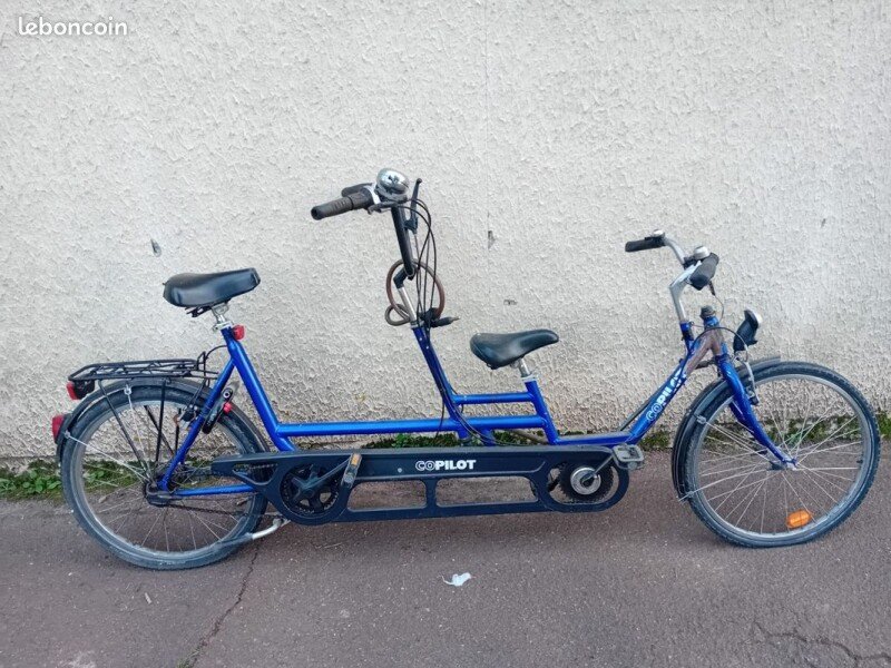 Vélo Tandem Adulte et Enfant de 3 à 5 ans PMR. On peux ou pas bloquer le pédalier ou le guidon. image