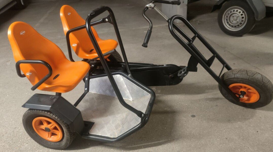 Kart à pédales Berg pour 2 Adultes ou 2 enfants. Prix indiqué est pour 1/2 journée (20€ pour la demi-journée). image