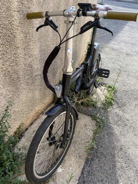 Vélo électrique pliable image