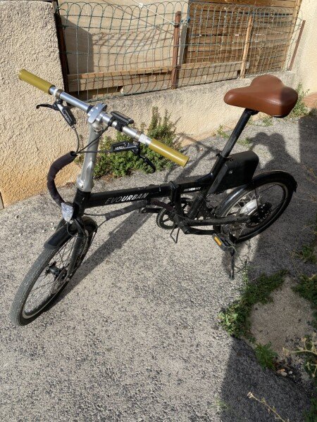 Vélo électrique pliable image