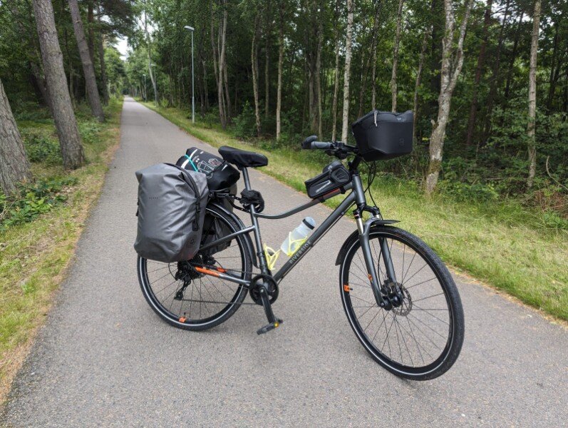 Location randonneuse taille M avec équipements inclus image