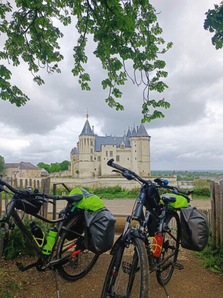 Location randonneuse taille M avec équipements inclus image