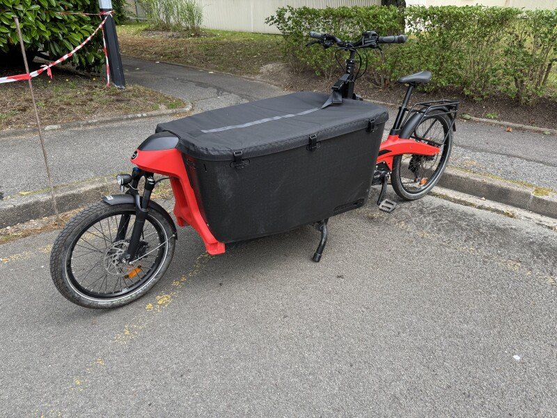 Cargo Toyota Électrique, sièges enfants image