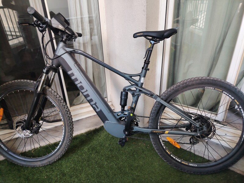 Vélo VTT électrique MOMA taille L image