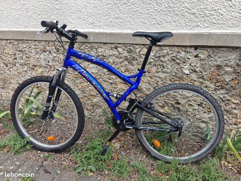 Location VTT tout-suspendu Scrapper image