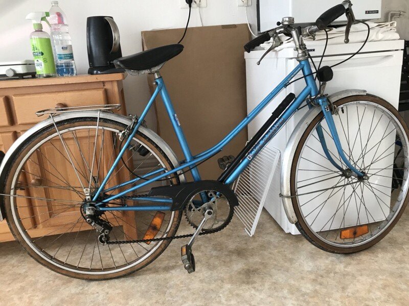 Vélo de dépannage dans son jus image