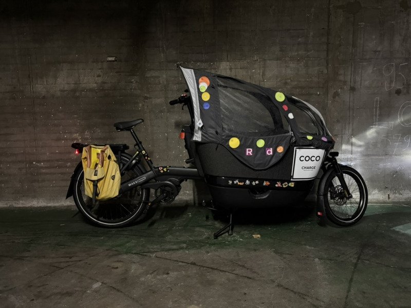 Location Vélo cargo électrique Paris Gazelle MAKKI pour tournage film ou transport adultes image