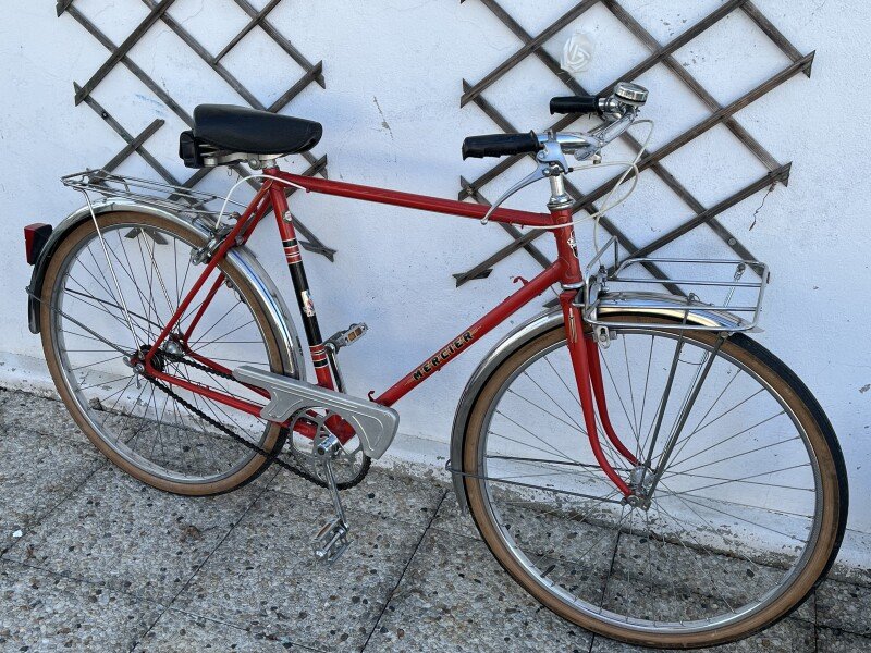 2 vélo de ville vintage image