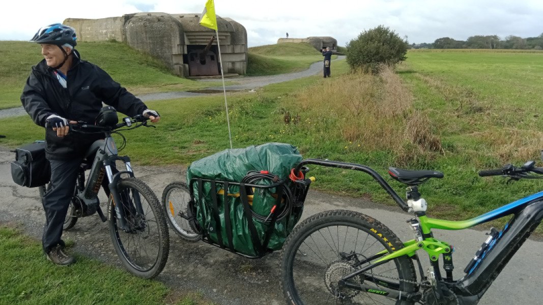 Remorque à une roue disponible à la location image