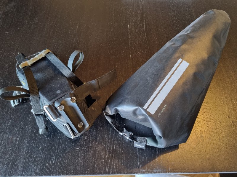 Sacoche de selle 15L à louer image