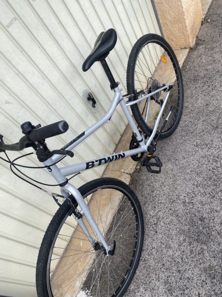 B’TWIN Riverside 120 Disponible à la Location image