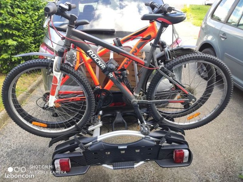 Support à vélos Thule pour trois vélos image