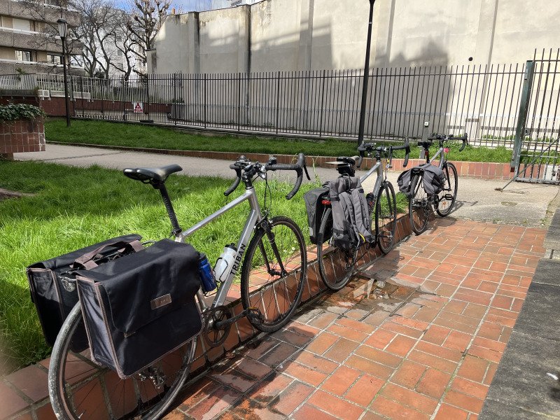 Triban RC 100 Touring Bike Rental image