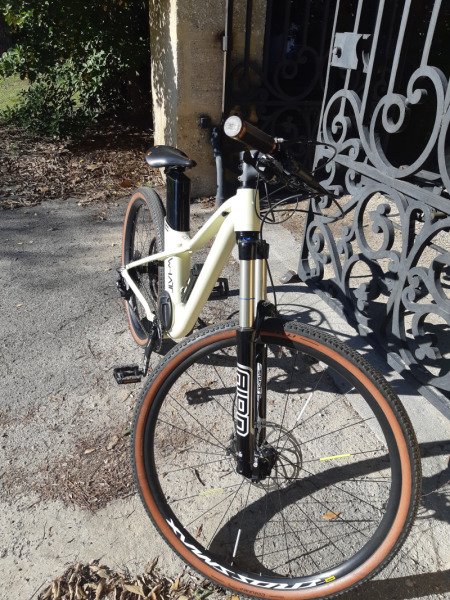 Vélo électrique à double entraînement image