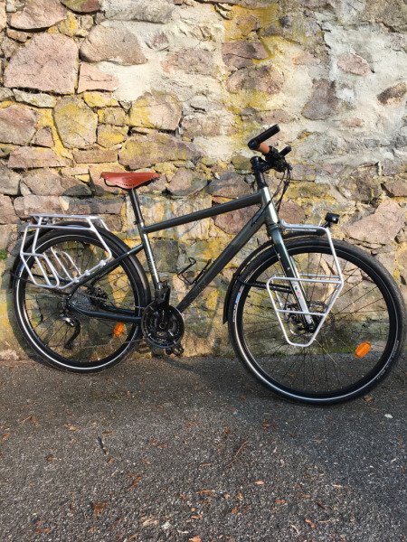 Vélo Riverside 900 disponible à la location image