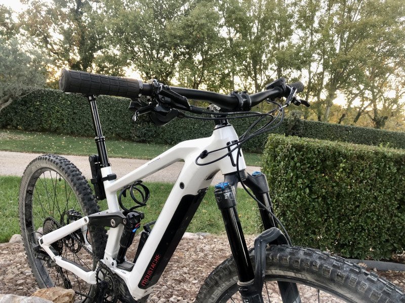 Vélo Électrique Tout Terrain Blanc GAME image