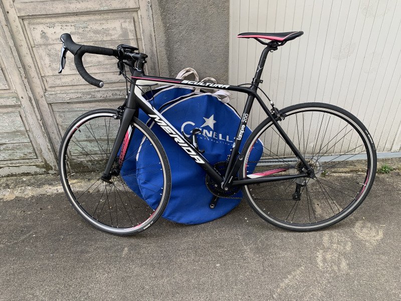 Vélo de route à louer image