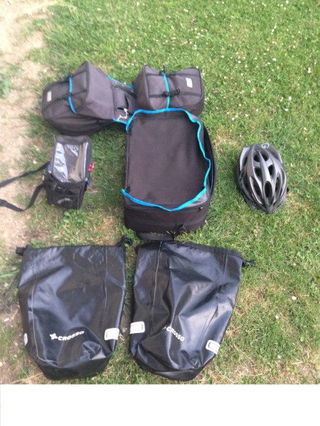 Location de vélos et sacoches pour cyclotourisme et voyage image