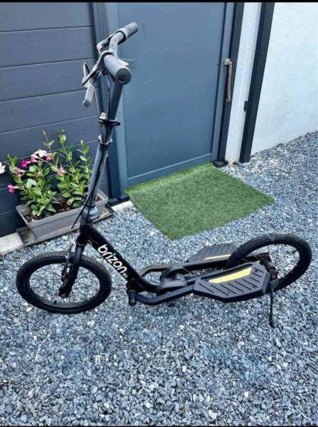 Vélo pliant urbain image