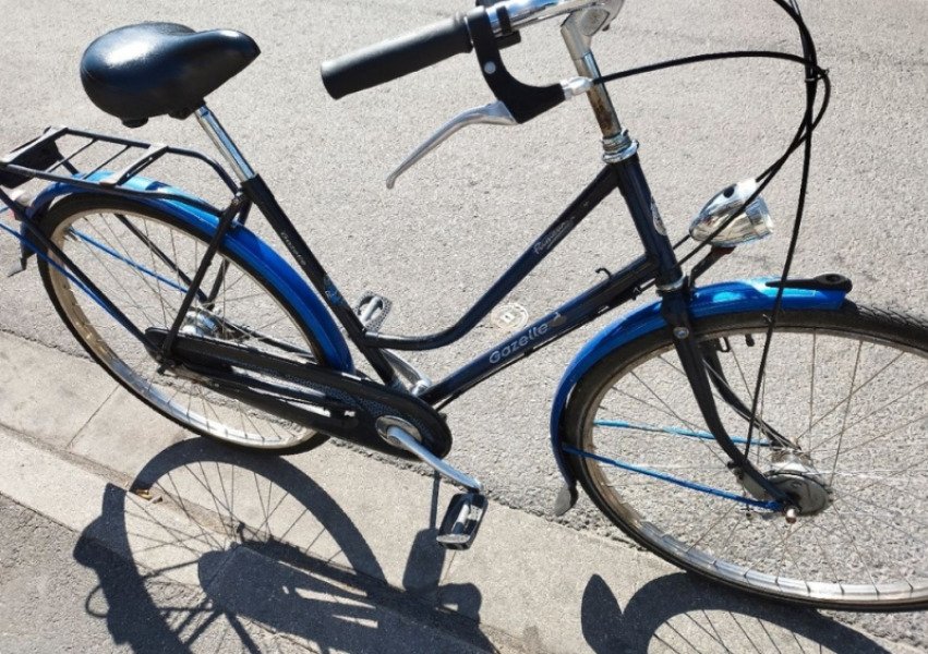 Vélo de ville Gazelle en excellent état image