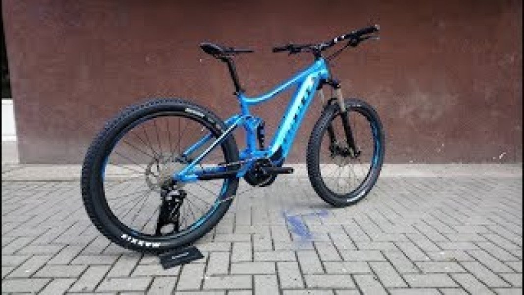 Vélo électrique Giant Stance à louer image