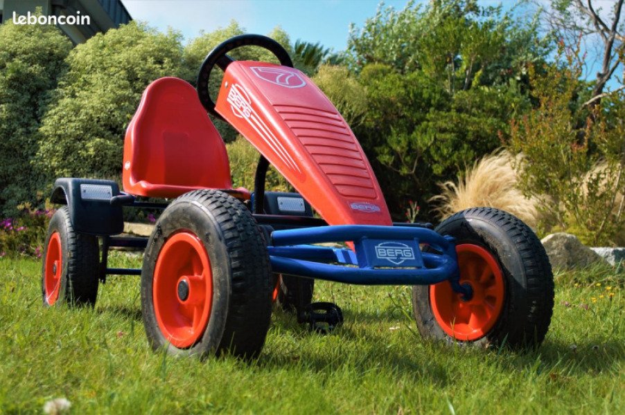 Kart à pédales Berg pour adulte avec option siège enfant de moins de 30 kilos Prix pour une demi-journée : 20€ image