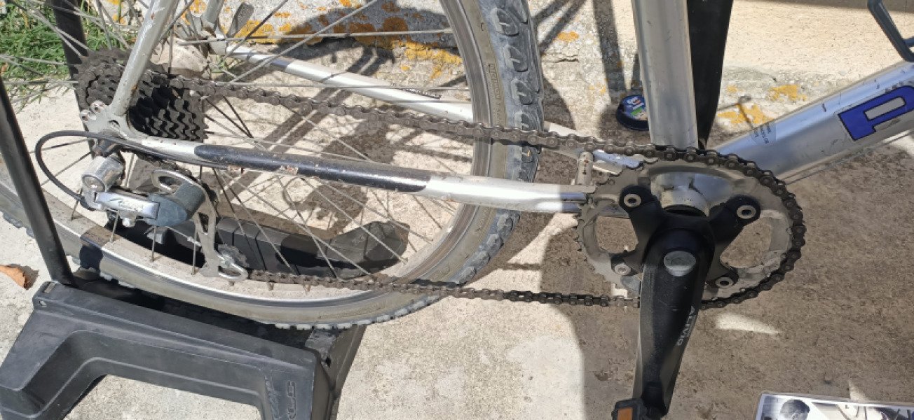 Vélo pour transport et déplacement quotidien image
