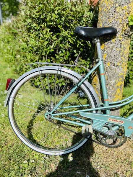 Louez un vélo rétro image