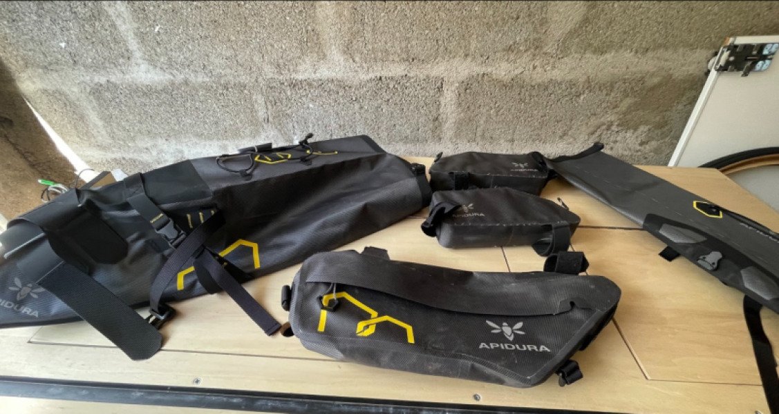 Sacoches APIDURA à louer image