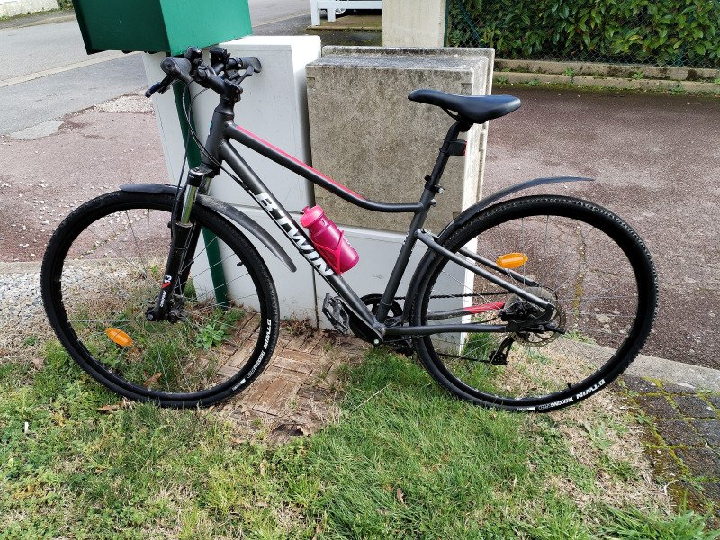 Location VTT Btwin mixte avec remorque image