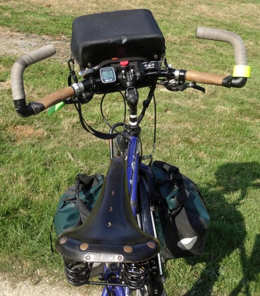 Vélo de randonnée pour voyage image