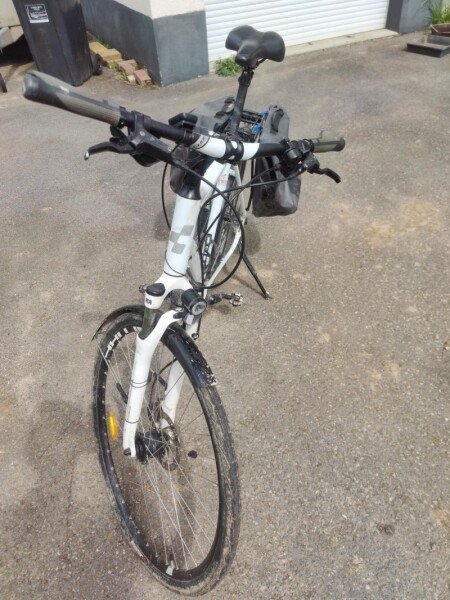 Loue vélo rando CUBE image