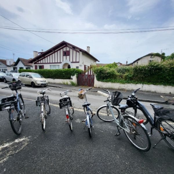 Vélo de ville image