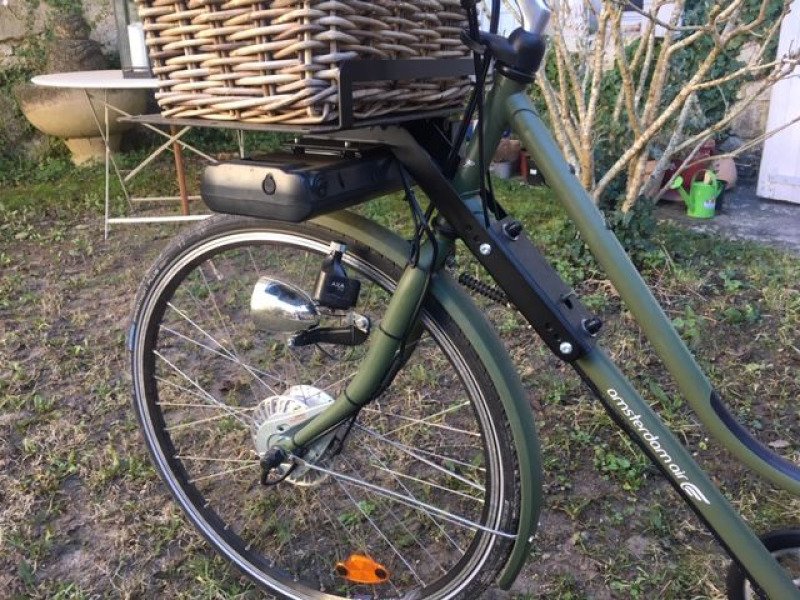 Vélo de ville amsterdam air Street Low Premium, batterie à l'avant image