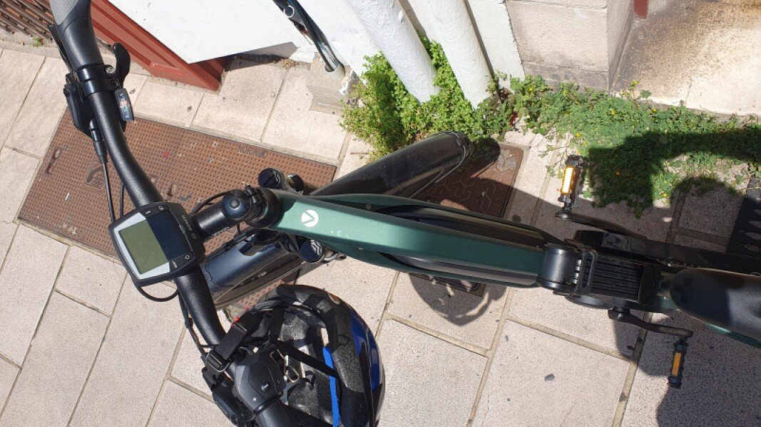 Vélo de ville électrique image