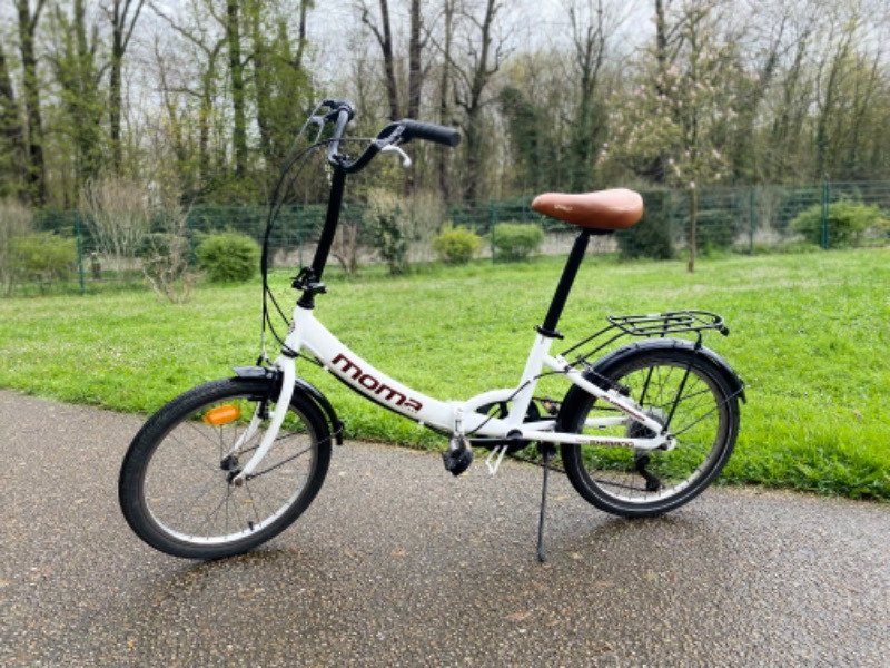 Vélo de ville Moma image