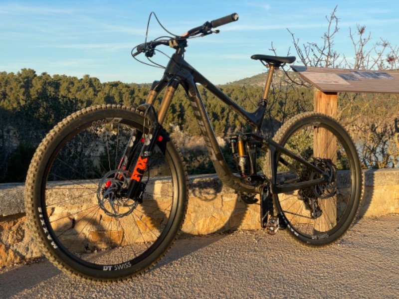 VTT Giant Reign advanced pro image