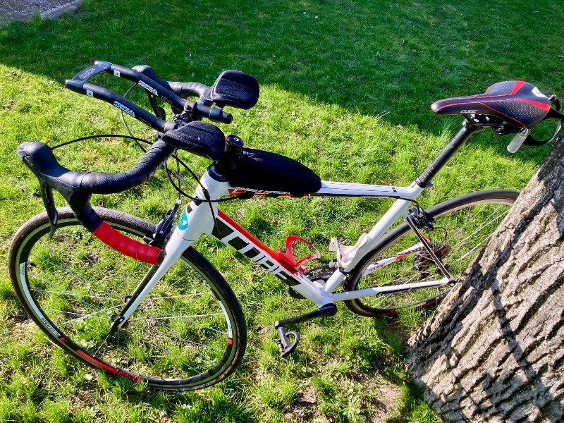 Vélo de route Cube ATTAIN pro image