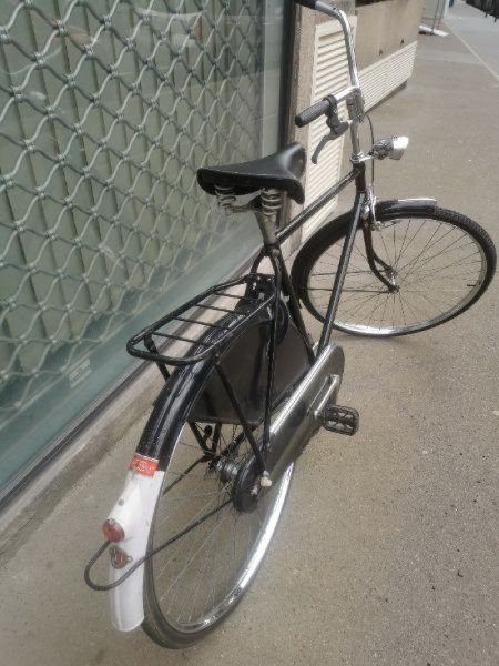 Vélo de ville Juncker Elegant image