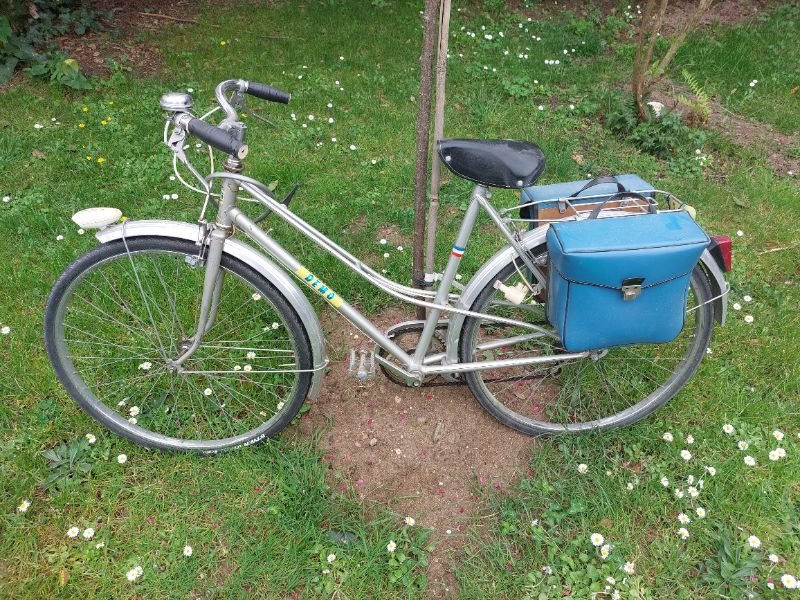 Vélo de ville image